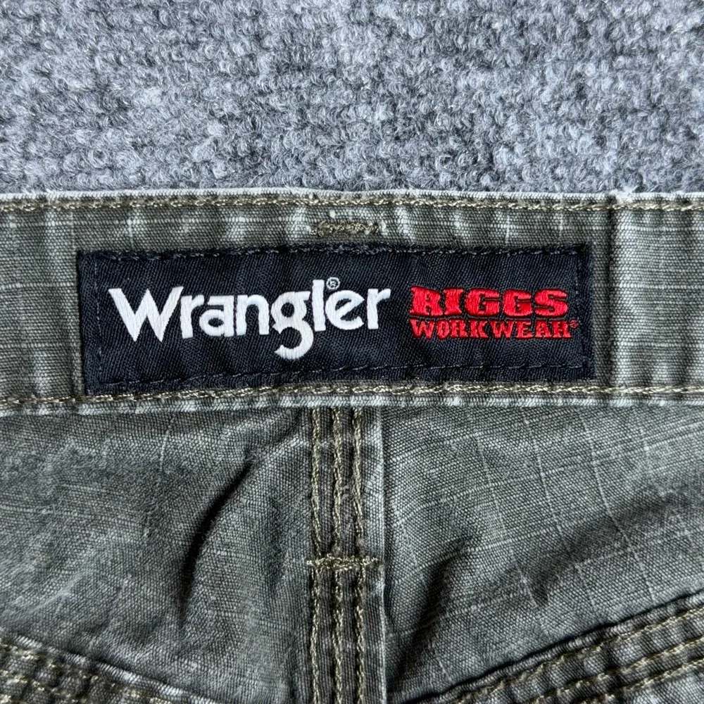 Wrangler Riggs Mens Cargo Shorts 42 Workwear Ranger Green Ripstop Carpenter